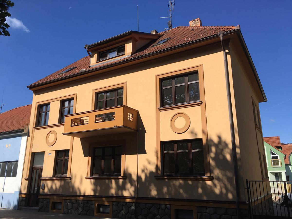 Apartmany Na Sadech Třeboň Exterior foto